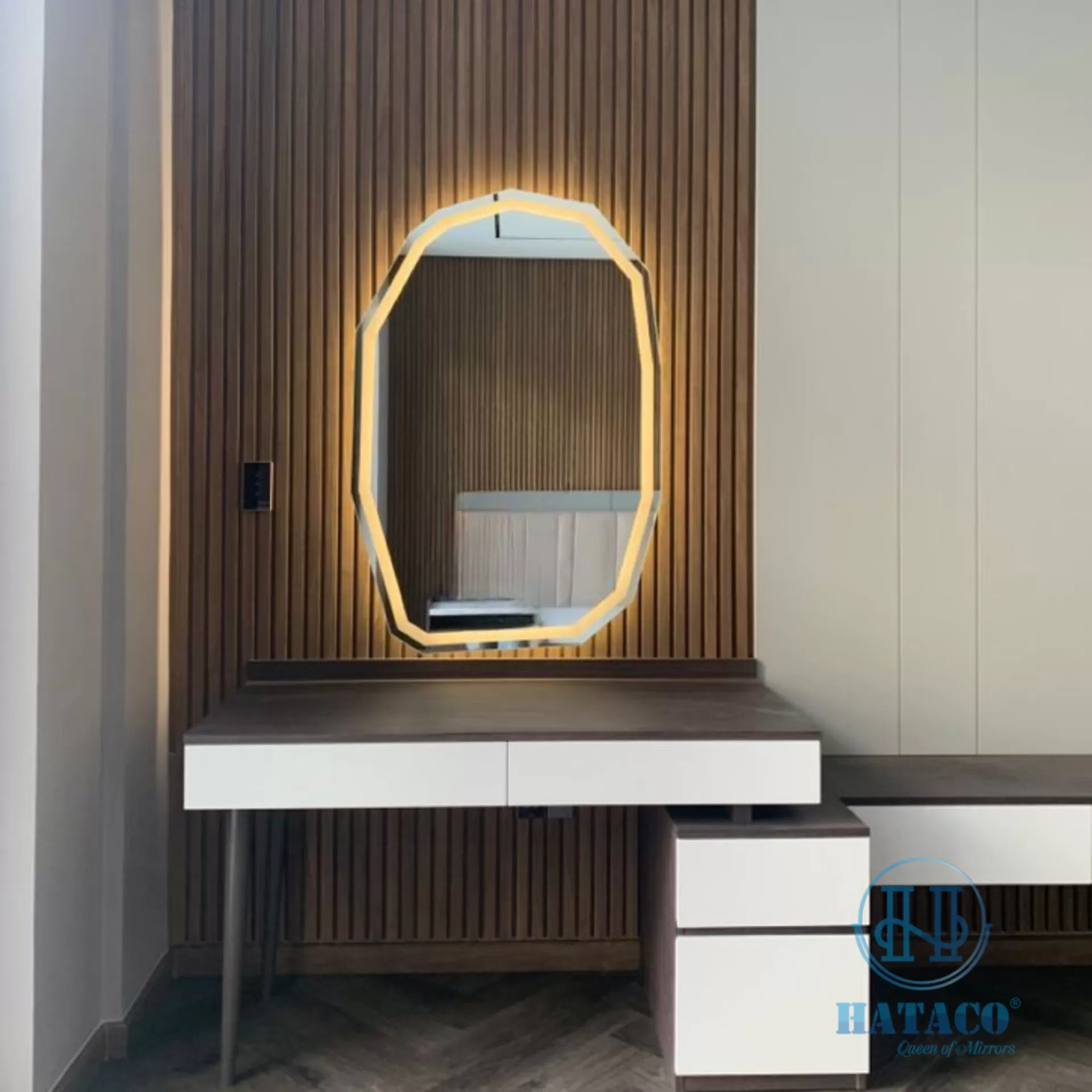 Gương trang điểm led để bàn