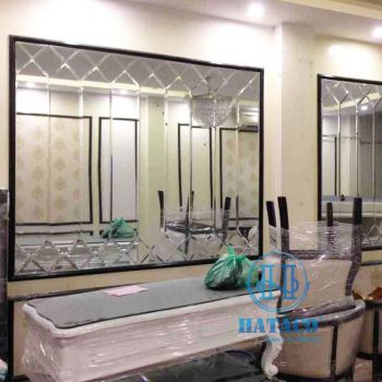 Gương Ghép Trang Trí Spa Khách Yêu Thích
